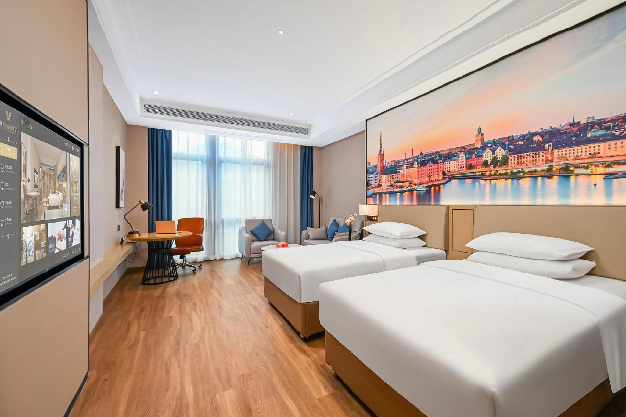 Deluxe, Twin Beds, with View