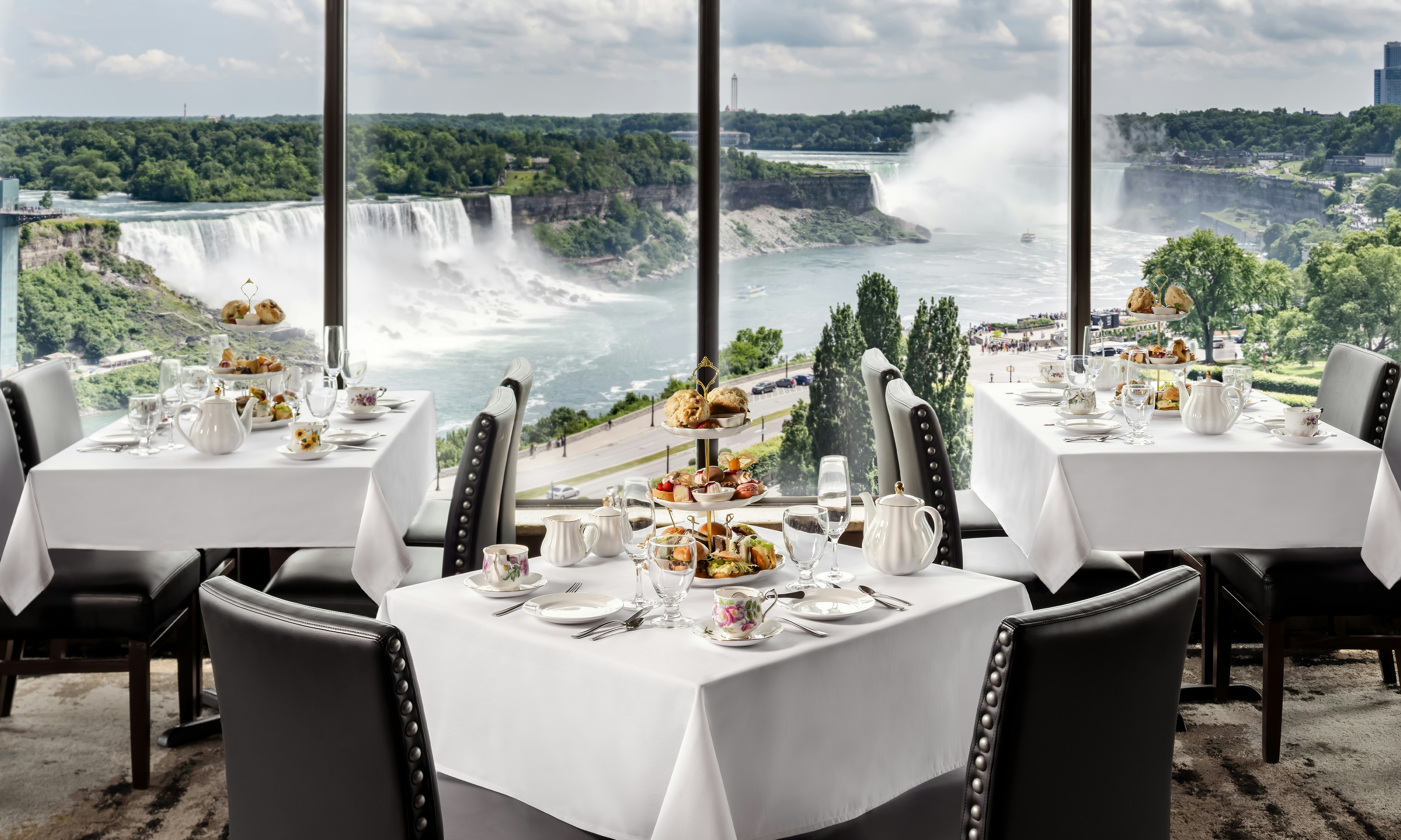The Brock Niagara Falls Fallsview, Tapestry by Hilton 30/38