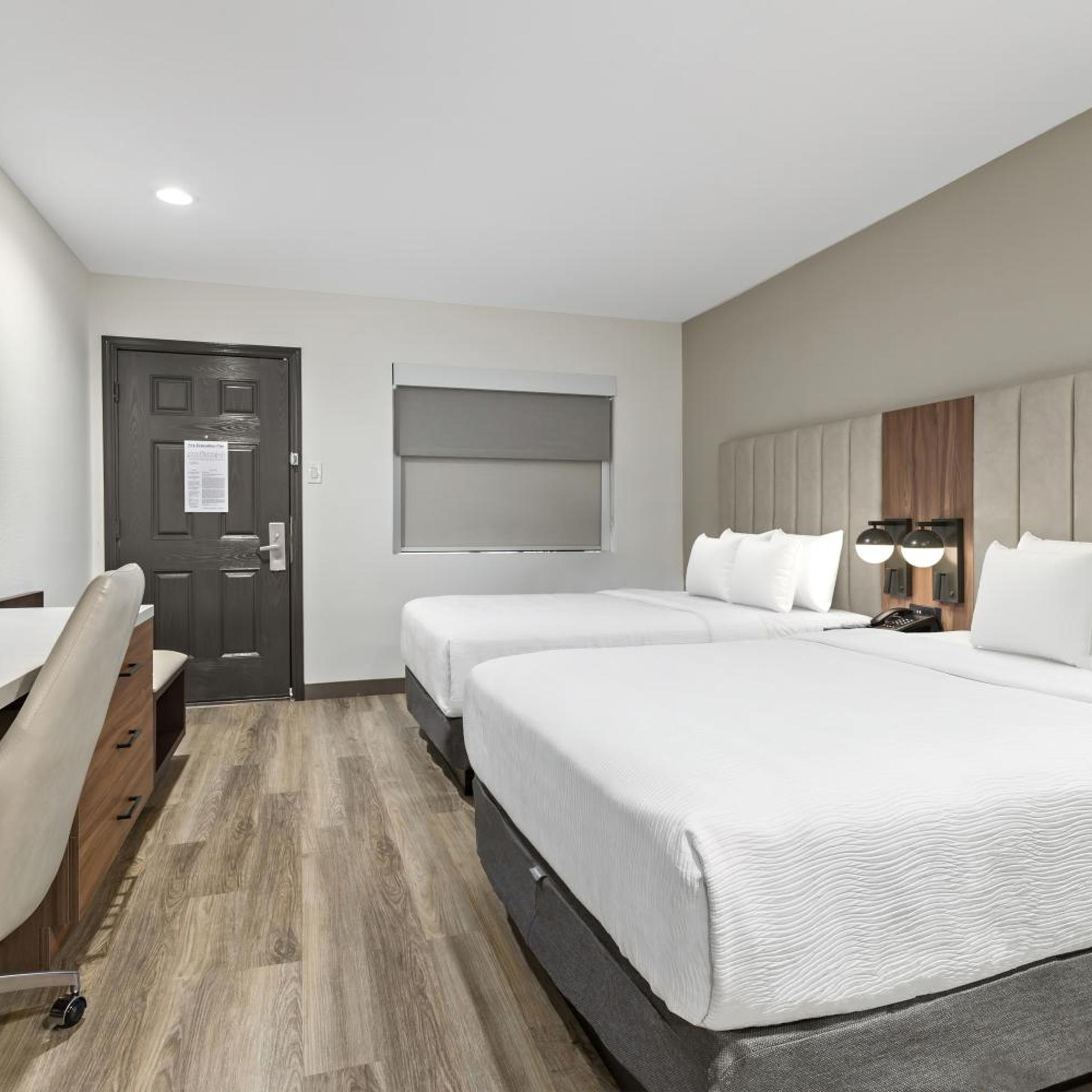 Premium, 2 Double Beds