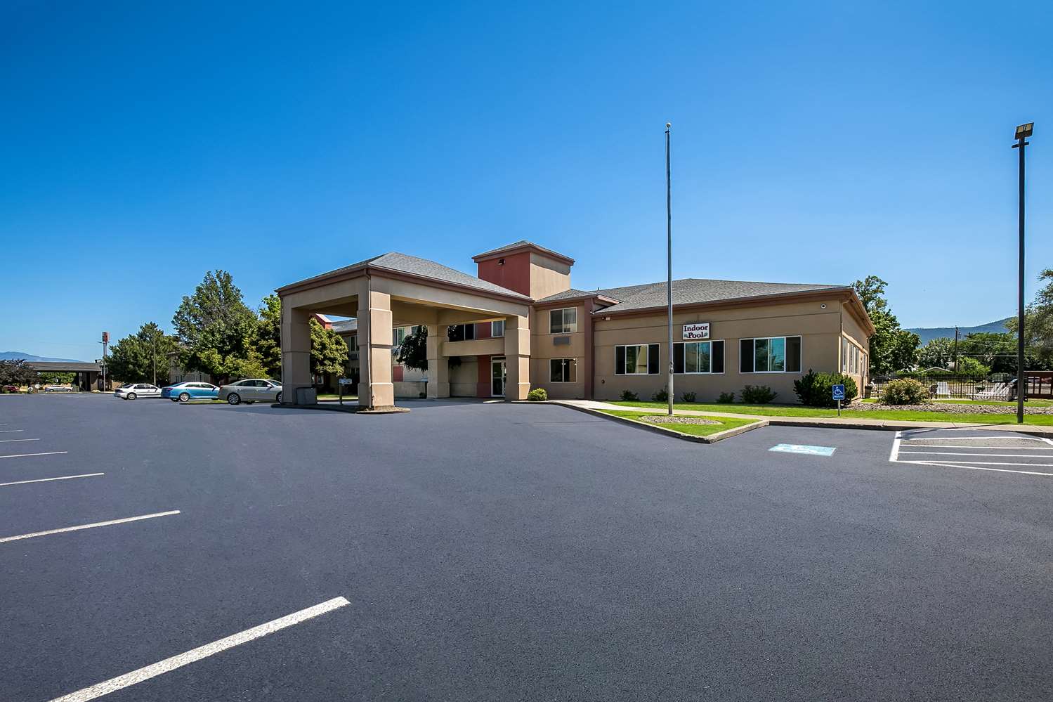 Americas Best Value Sandman Inn 37/37