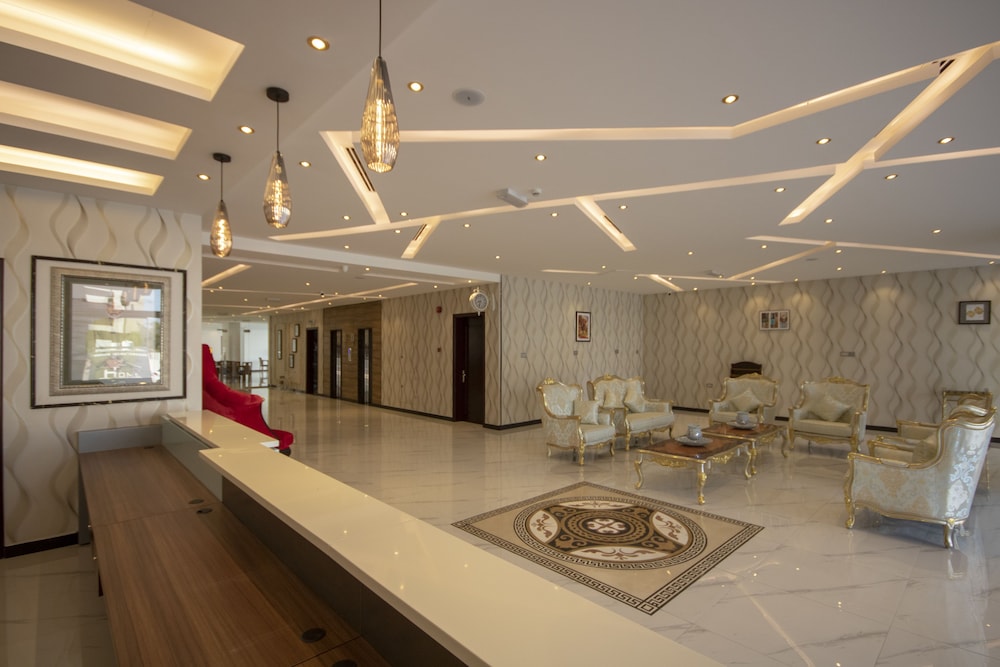 Home Station Hotel 7/25