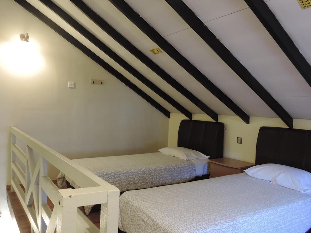 Cameronian Inn 38/69