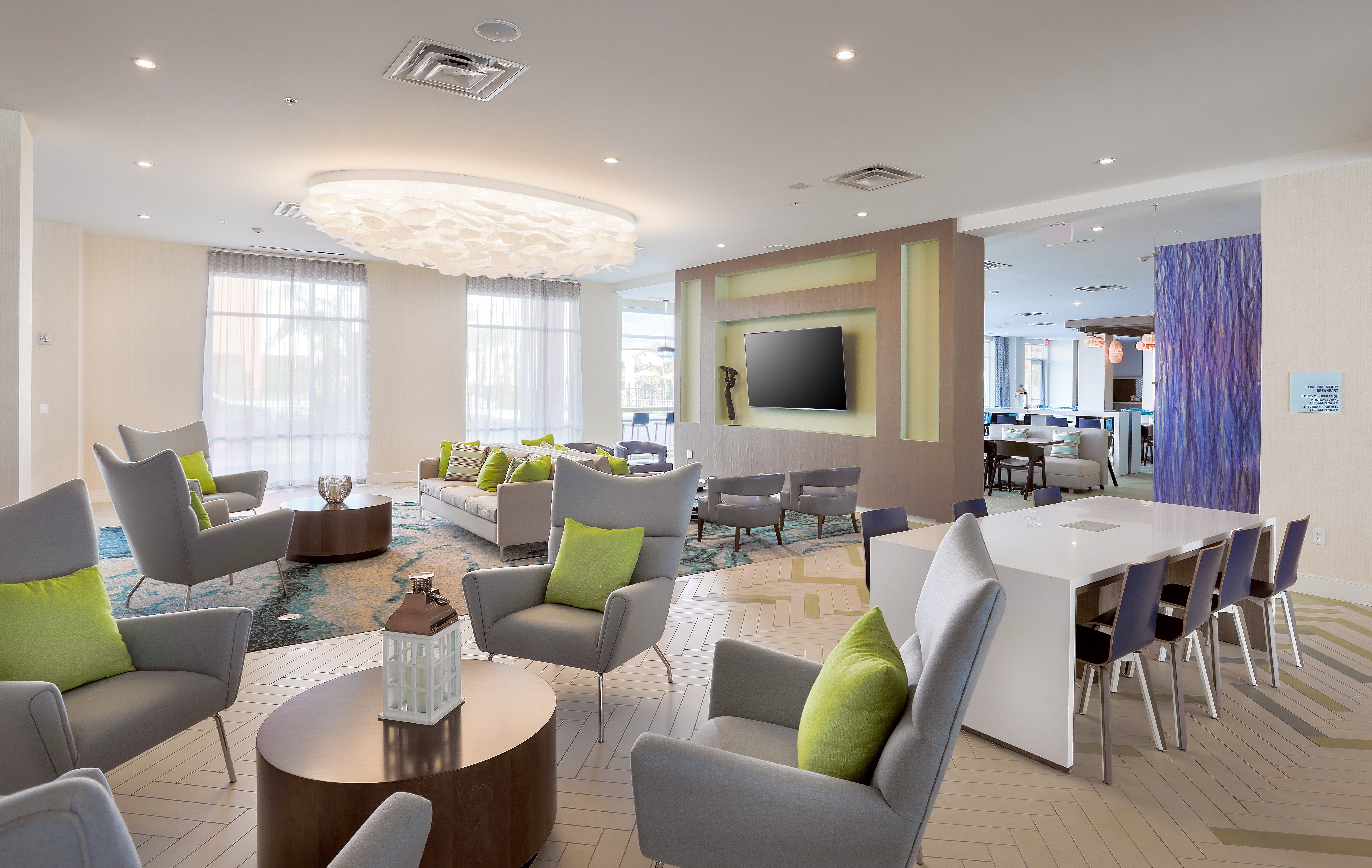 Holiday Inn Express Suites Orlando At Seaworld An Ihg Hotel 48/57