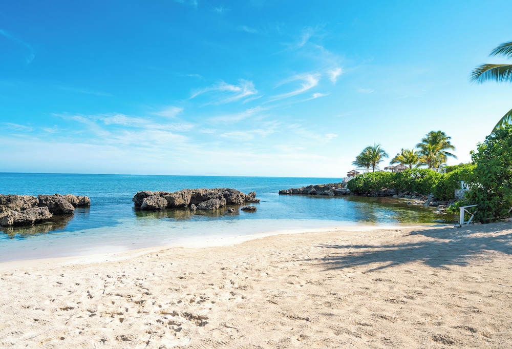 The Signature Level at Grand Palladium Lady Hamilton Resort & Spa 43/48