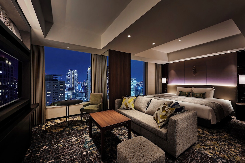 DELUXE, KING BED, EXECUTIVE LEVEL, LOUNGE ACCESS