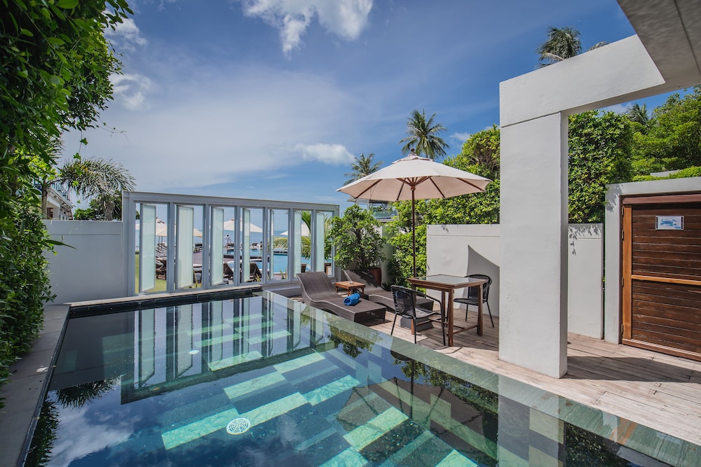 KC Beach Hotel Samui (Ex KC Beach Club & Pool Villas) 12/141