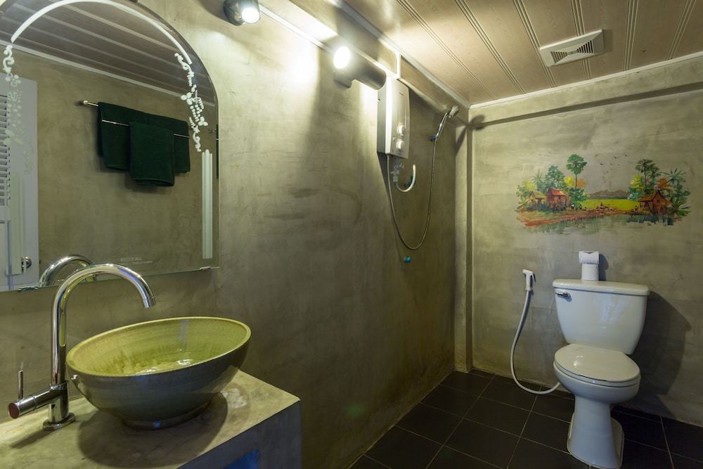 Le Tigre Hotel 45/48