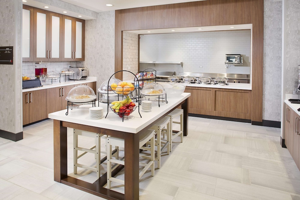 Hilton Garden Inn Dallas Arlington South Tx 35/50