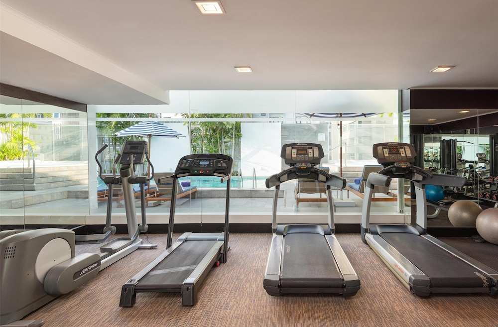 RADISSON SUITES BANGKOK SUKHUMVIT 38/73