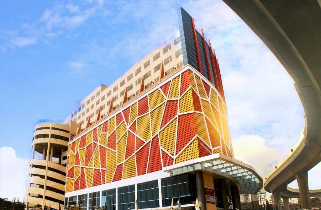 Kebayoran Park Hotel 2/57
