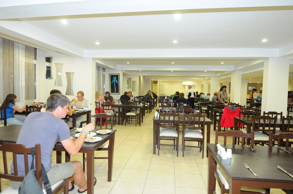 Ares Dream Hotel 35/50
