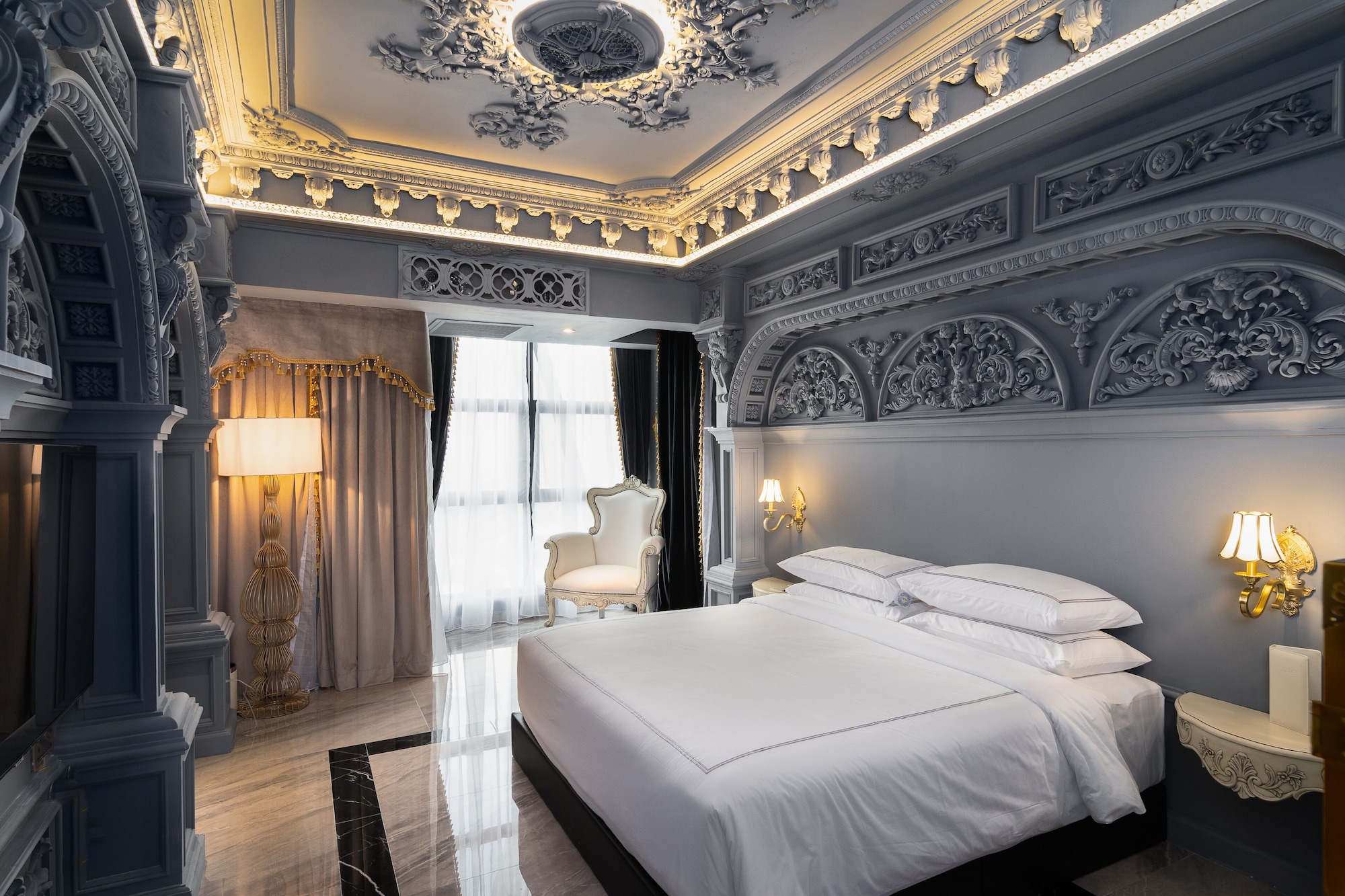 King Bed