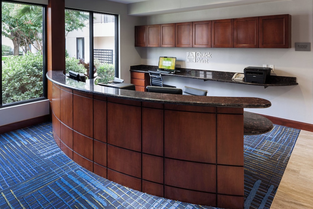 Courtyard by Marriott Waco 7/50