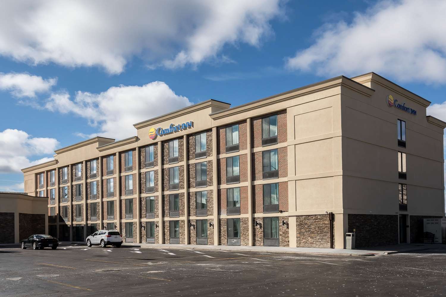 Comfort Inn Bay City-Riverfront 34/36