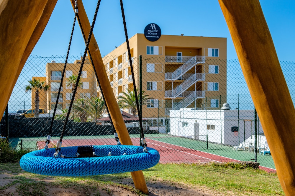Atlantic Holiday Hotel 39/72