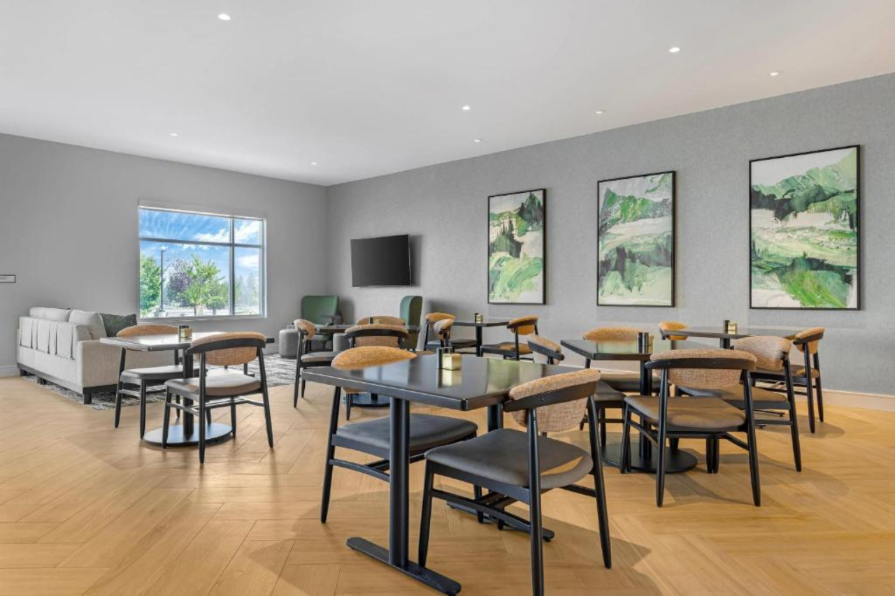 Cambria Hotel Bend - Mt. Bachelor 16/25