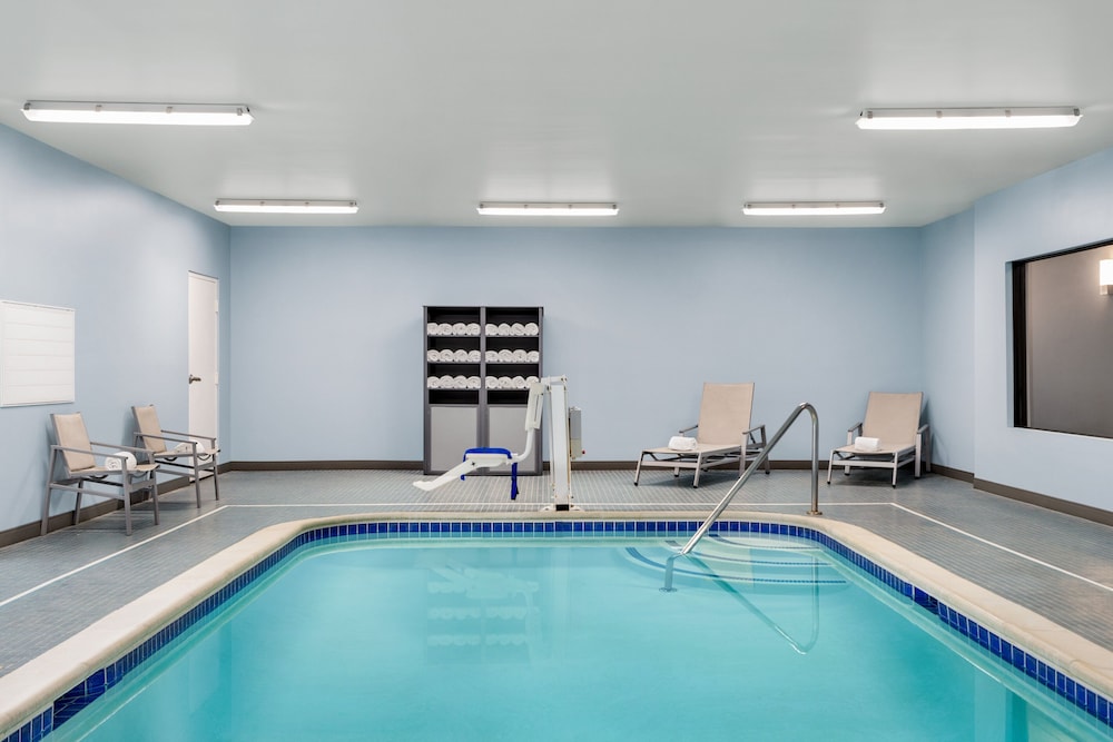 swimming pool spa