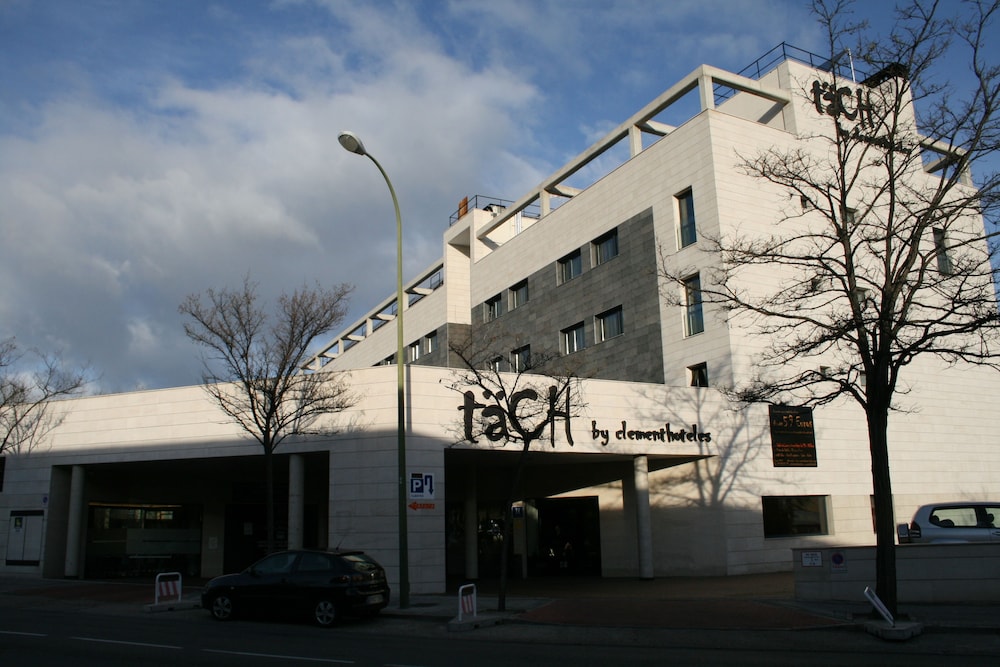 Hotel Tach Madrid Airport 3/59