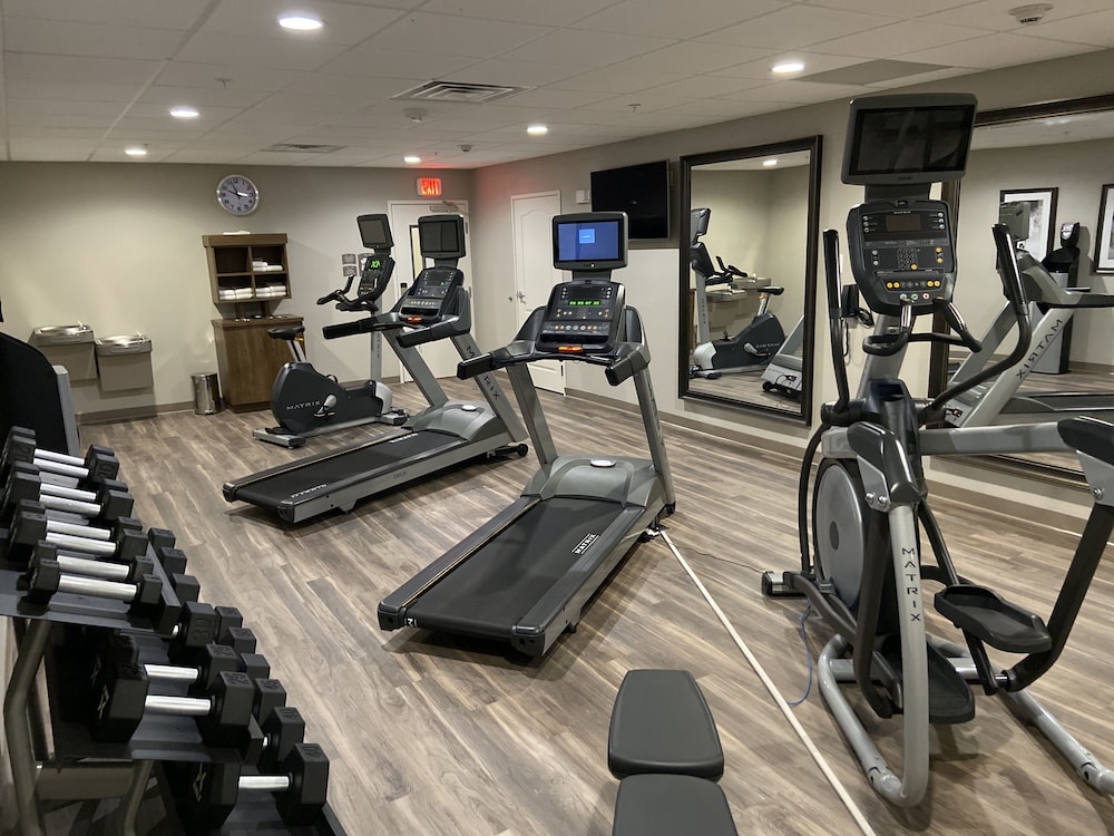 Staybridge Suites Denton 27/56
