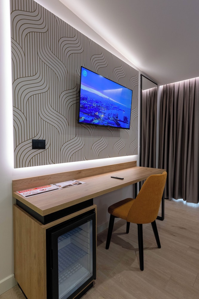 Hotel Dior 14/60