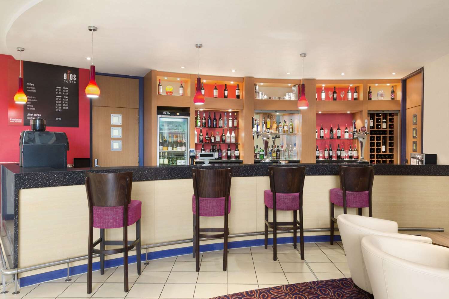 Ramada by Wyndham London North M1 22/40