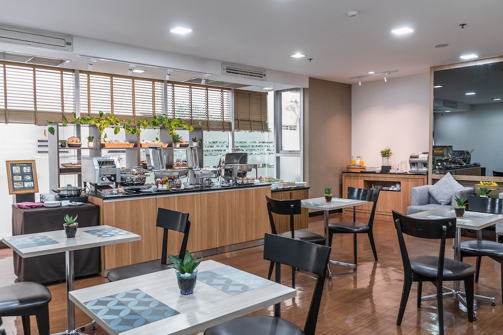 Jasmine Grande Residence 55/74