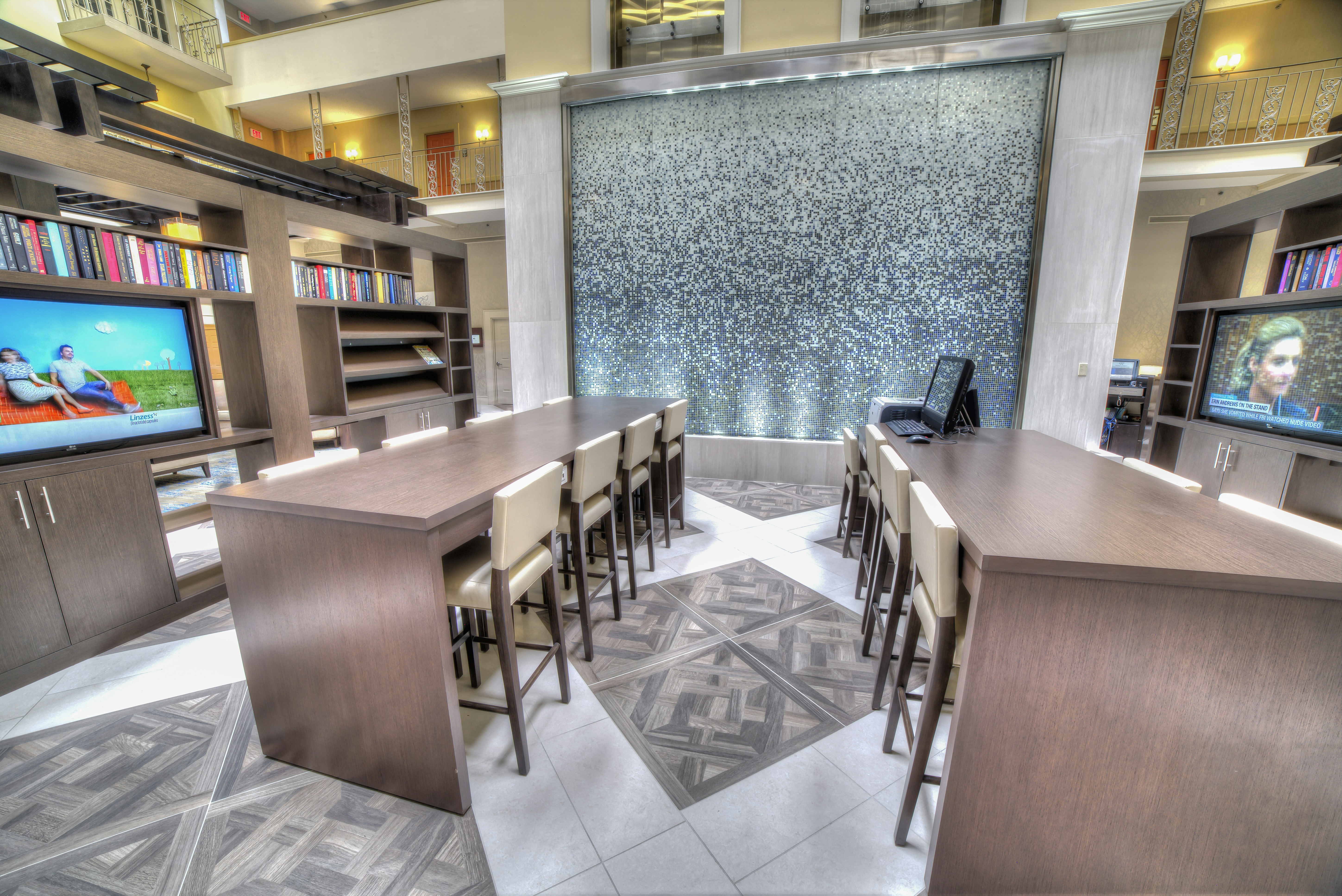 Doubletree Suites by Hilton at The Battery Atlanta 18/81