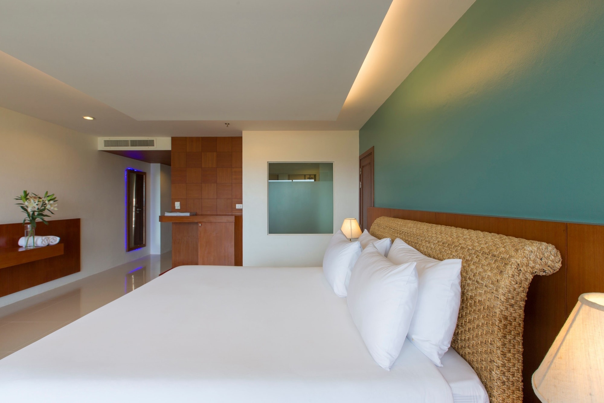 غرفة غراند بسريرين كوين بإطلالة على الحديقة، Chanalai Flora Resort 2/7