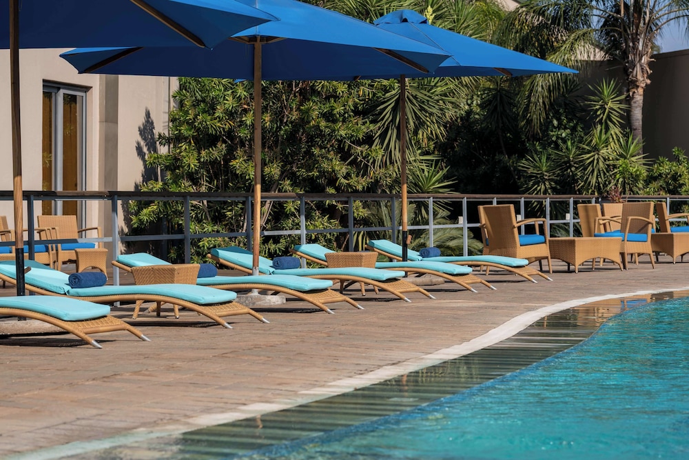 RADISSON BLU HOTEL, LUSAKA 47/49