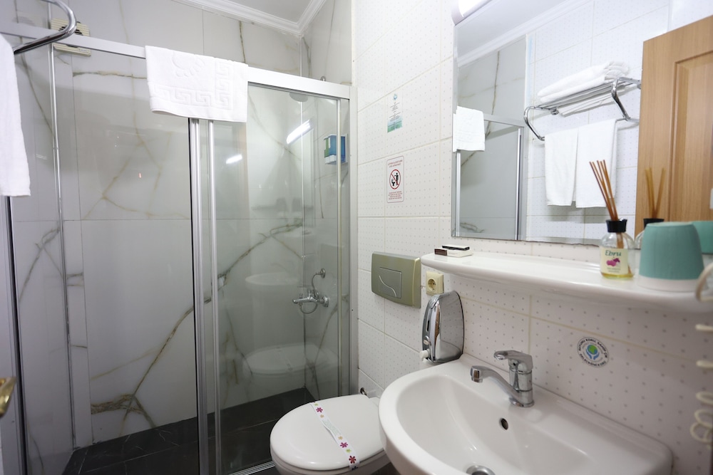 Arven Boutique Hotel 63/69