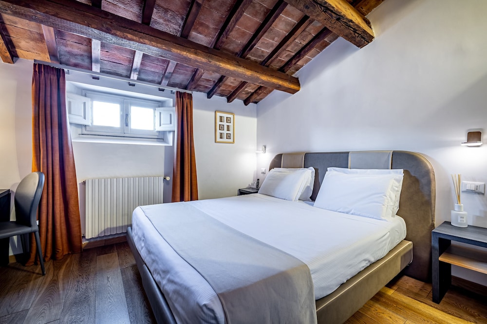 ECONOMY, ATTIC