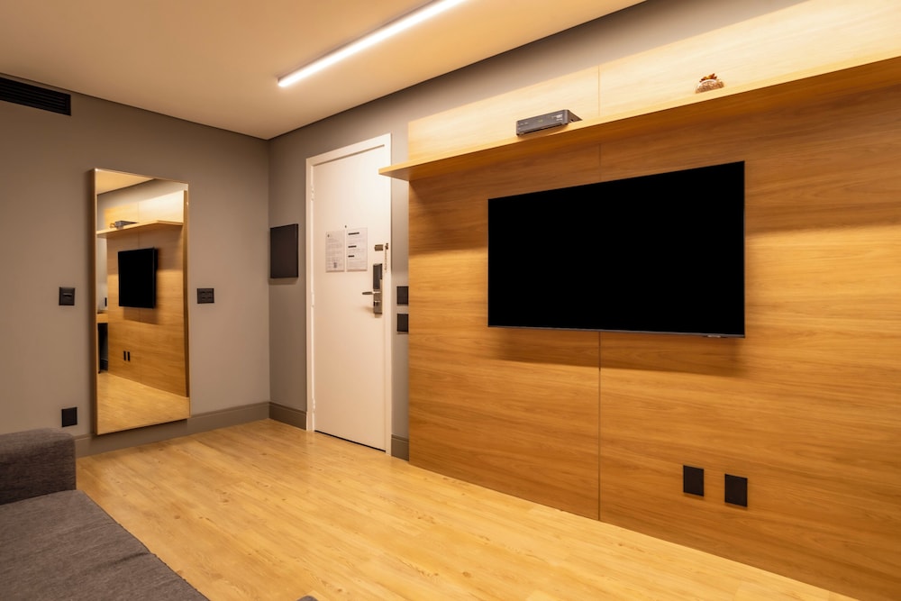 You Stay at Vila Olimpia - ITC 18/50