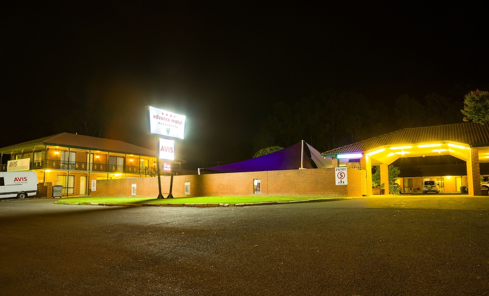 ADVANCE MOTEL 2/45