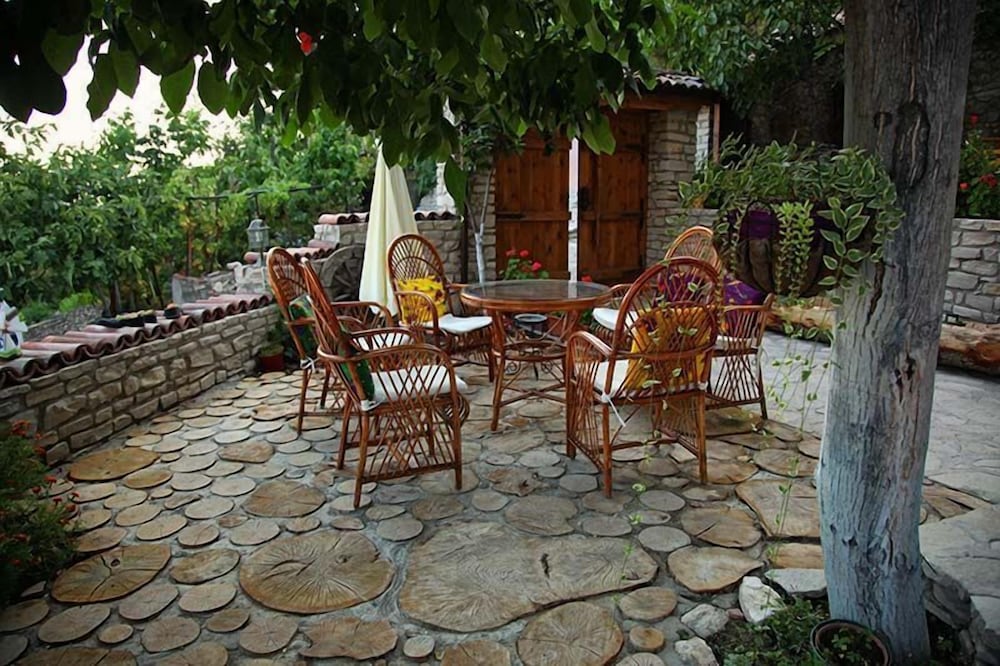 Dadibra Konak 44/50