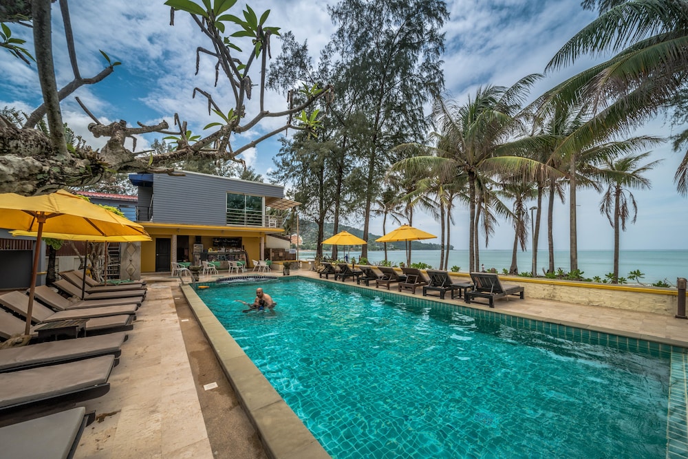 Kamala Beachfront Apartment 62/70