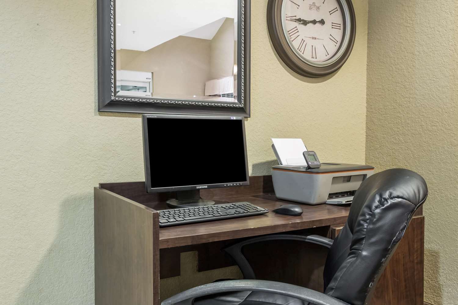 Microtel Inn & Suites by Wyndham Jacksonville Airport 33/40