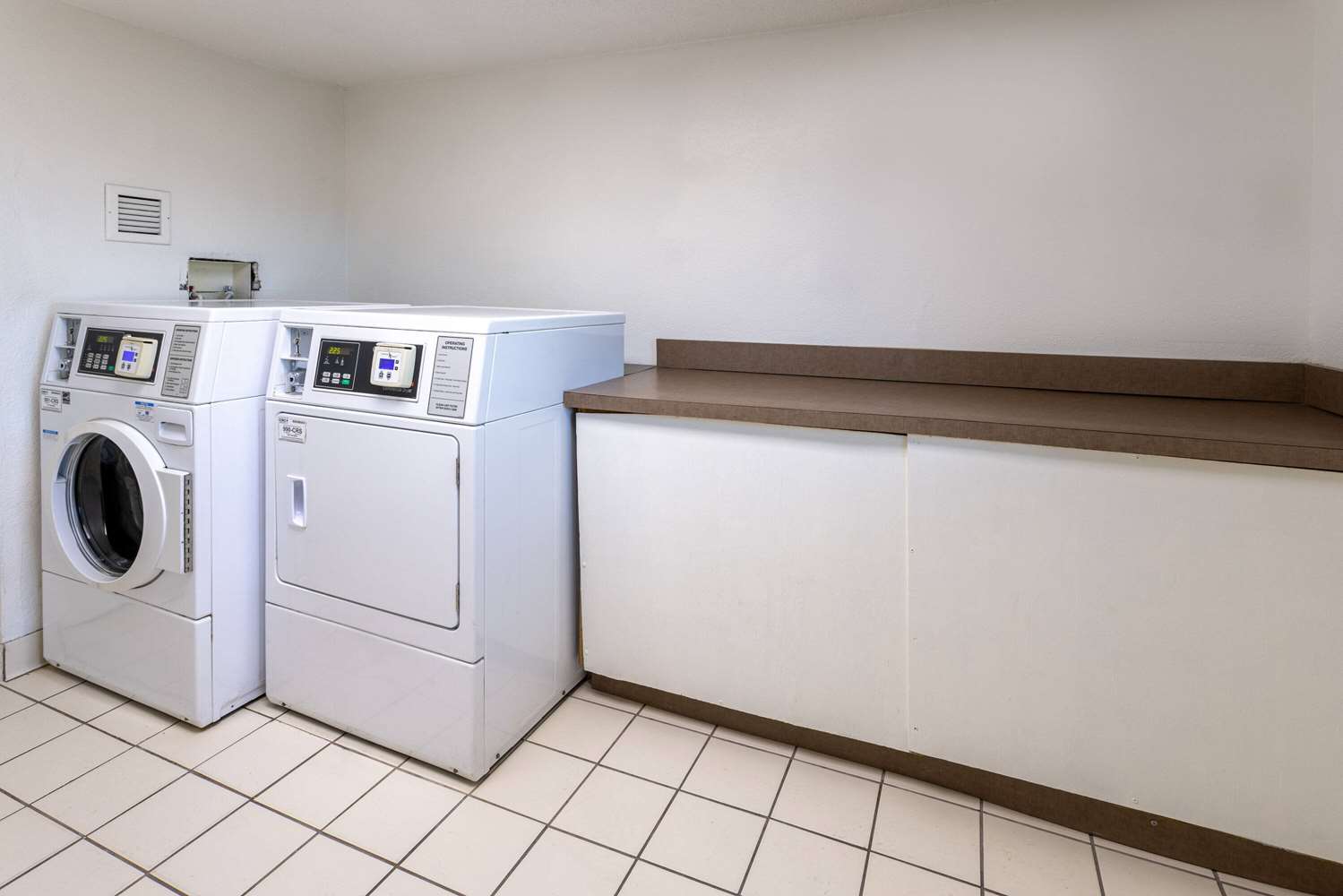 Studio6 Suites Jacksonville, NC 14/34