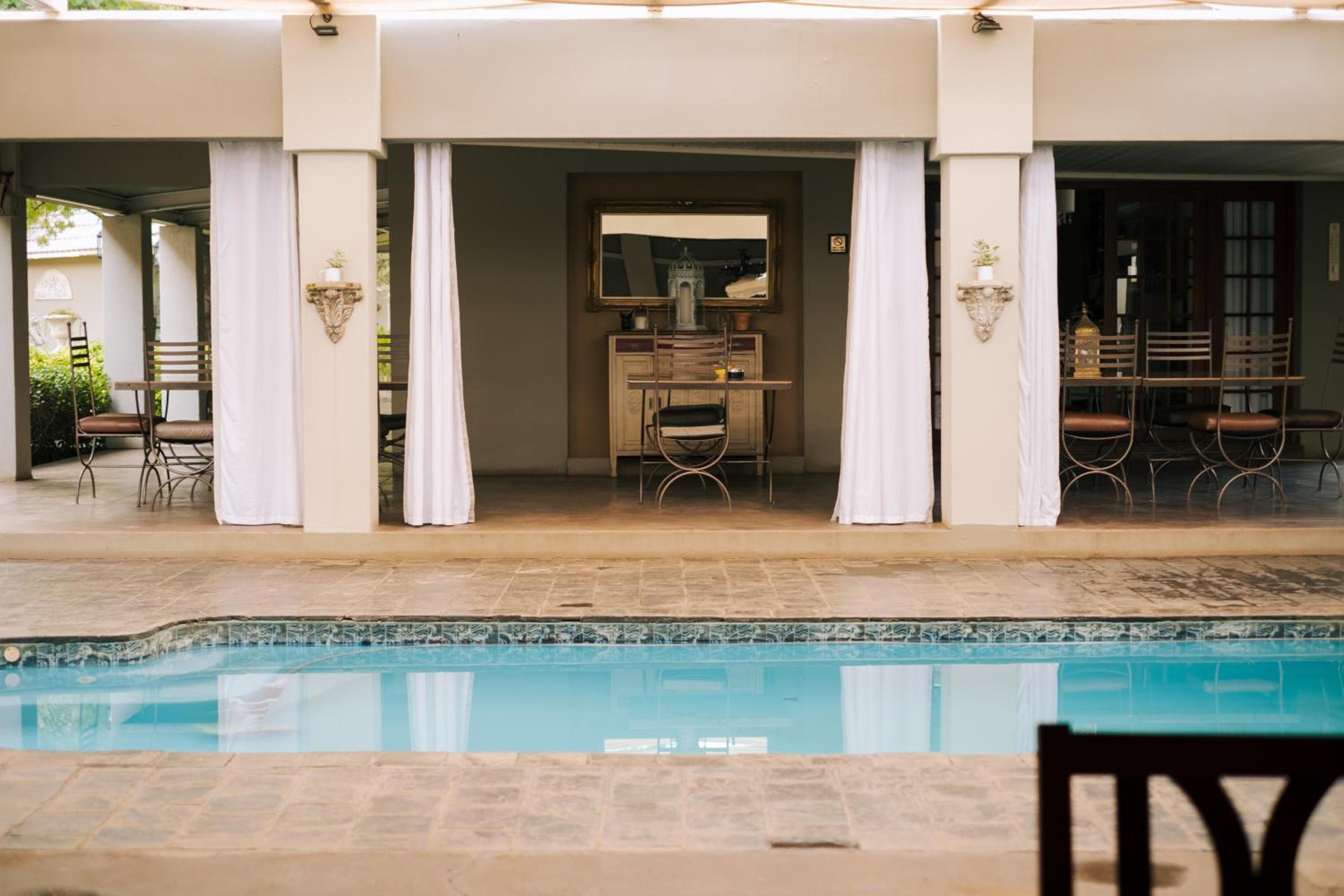 Villa Brocant Guesthouse 6/23