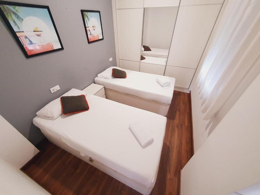 Luxury Apartments Puerto Valencia 11/50