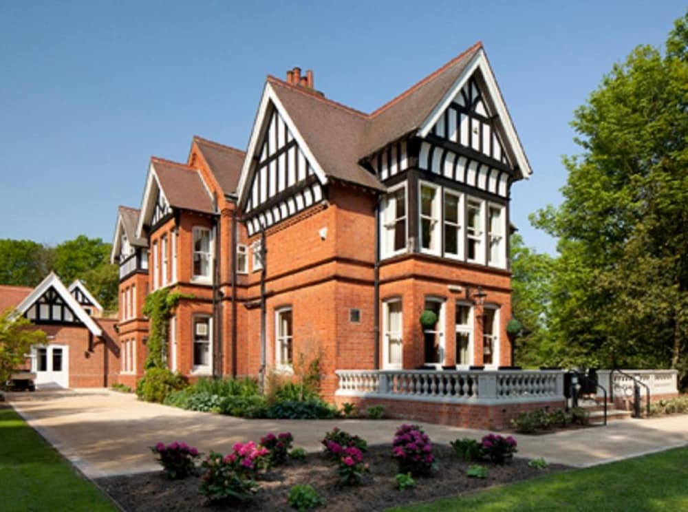 The Dower House Hotel 3/50