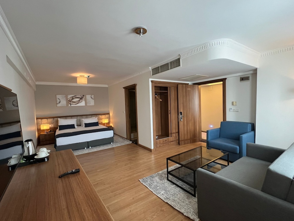 Istanblu Hotel & Spa 23/31