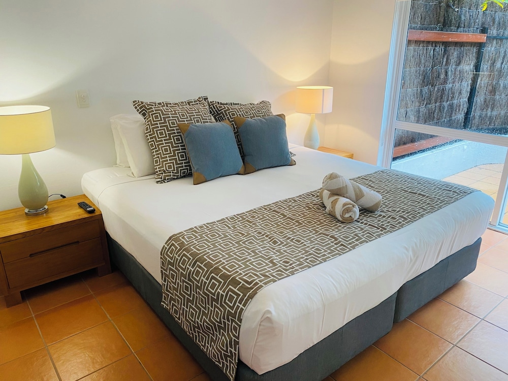 Beachview Apartments at Villa Paradiso 9/50