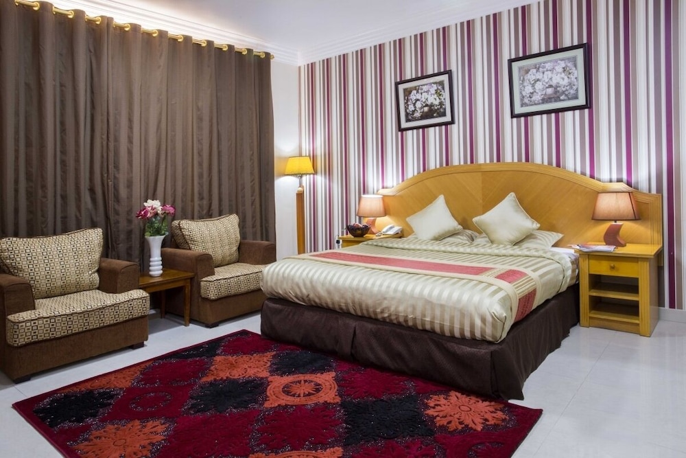Safeer Plaza Hotel 16/50