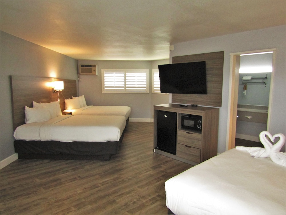 Vagabond Inn San Luis Obispo 30/66