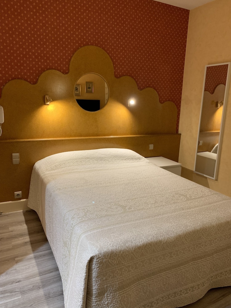 Hotel Chiffre 34/69