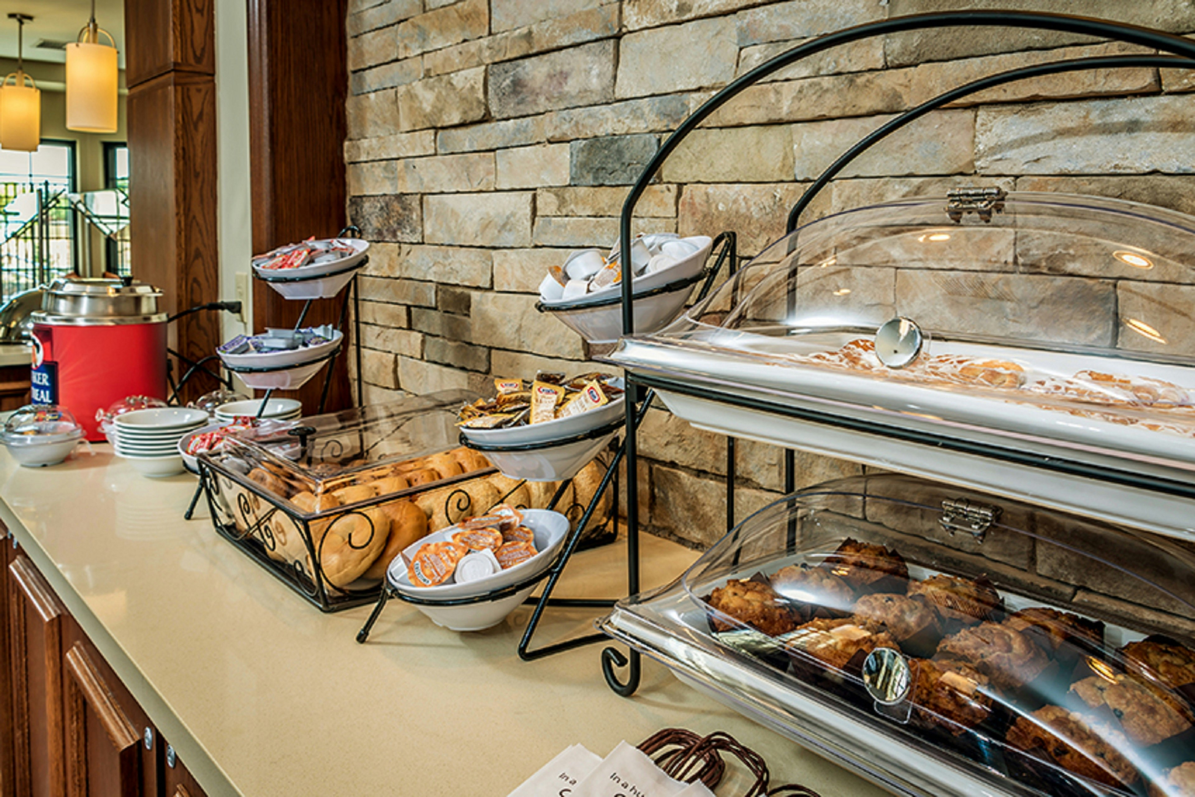 STAYBRIDGE SUITES DEARBORN MI 8/24