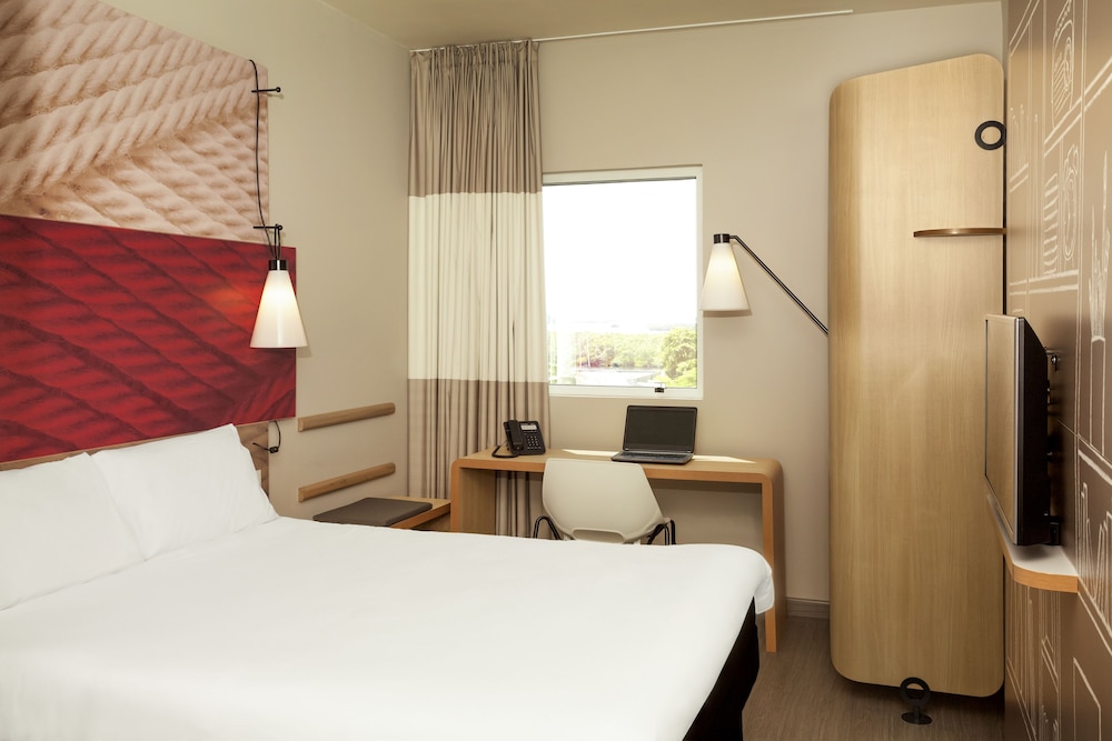Ibis Geneve Centre Lac 11/53