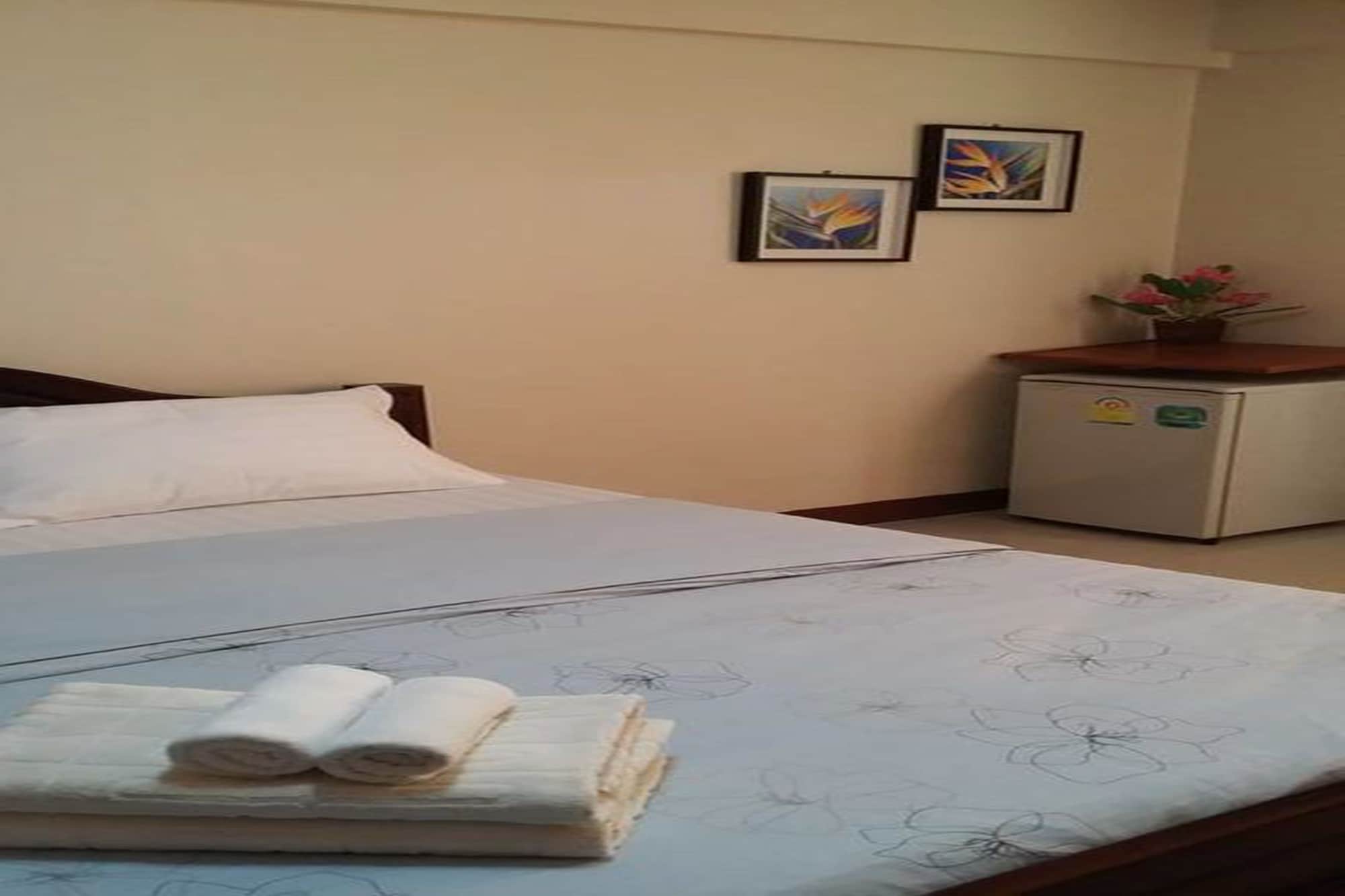 STANDARD, DOUBLE OR TWIN BED