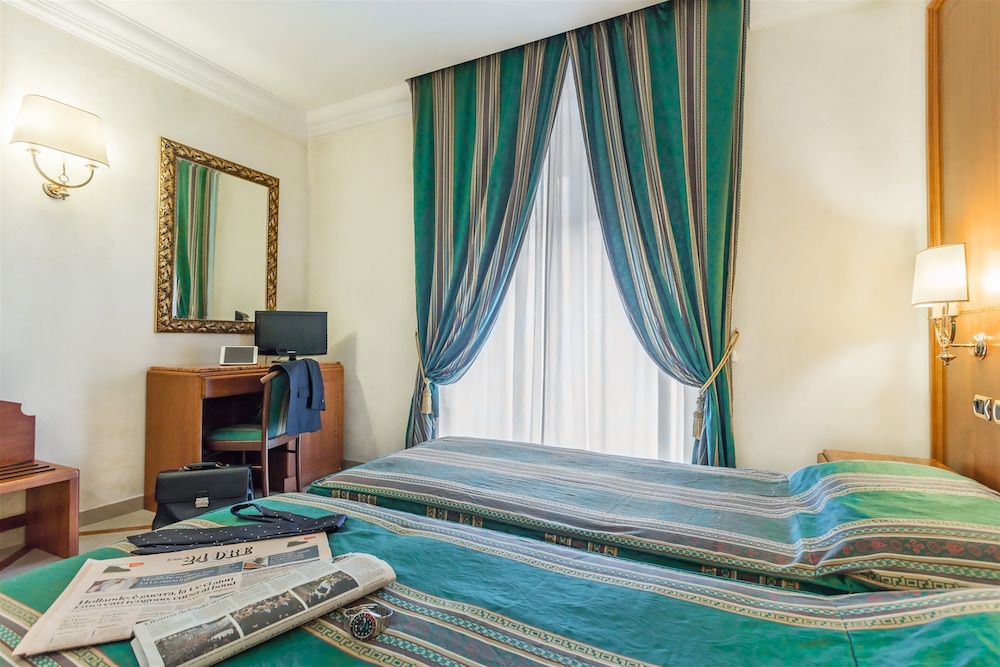 Raeli Hotel Regio 9/31