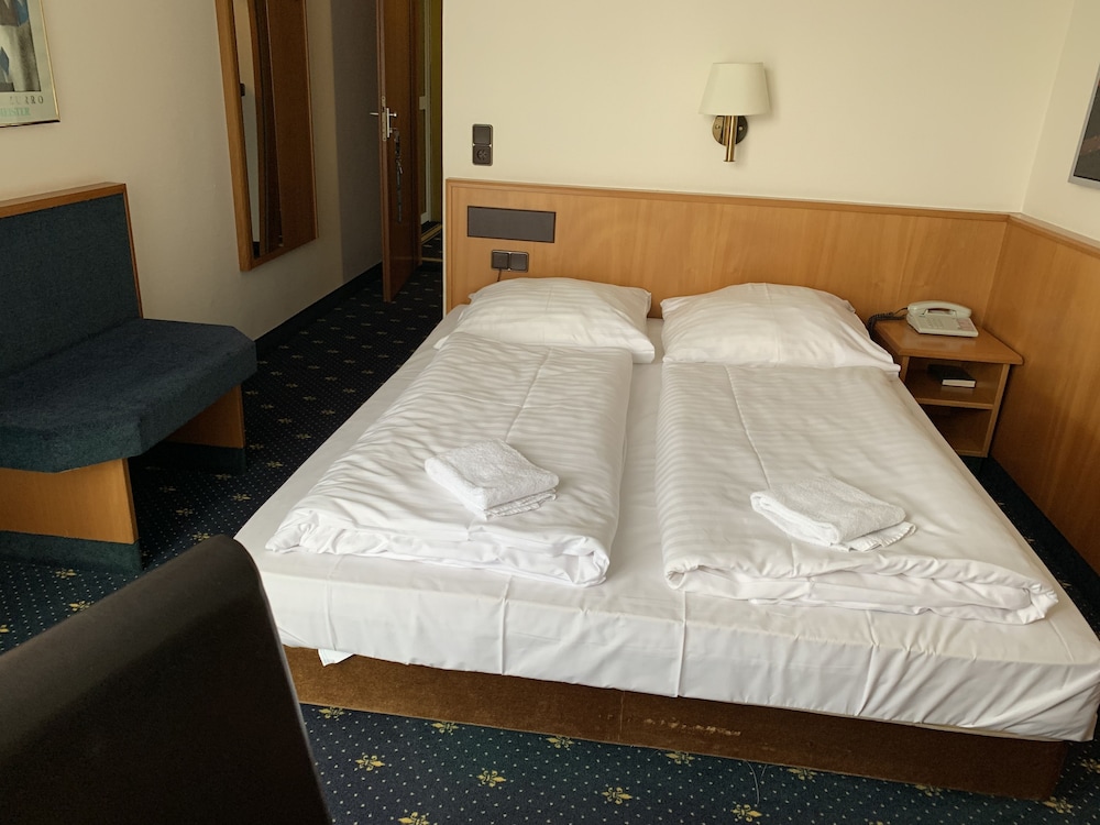 Karaman Group Hotel 19/58